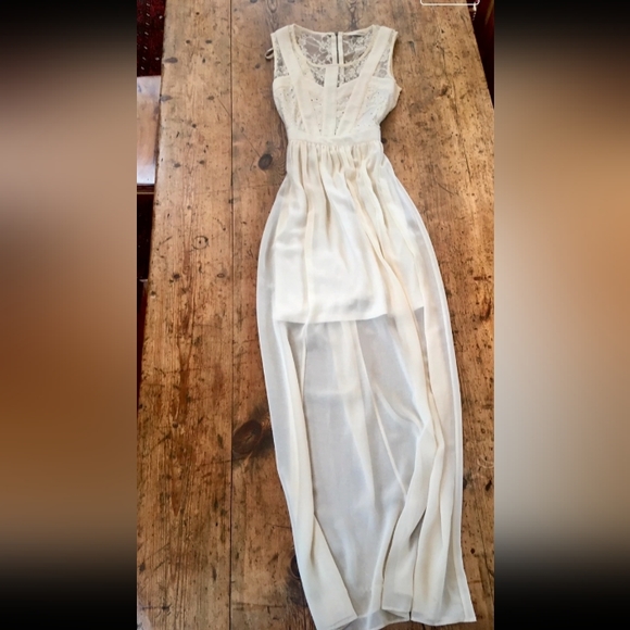 Gorgeous lace cream dress size 8 wedding summer - Picture 5 of 5